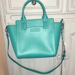 Vera Bradley Beauty!